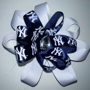 Yankees Hair Bow